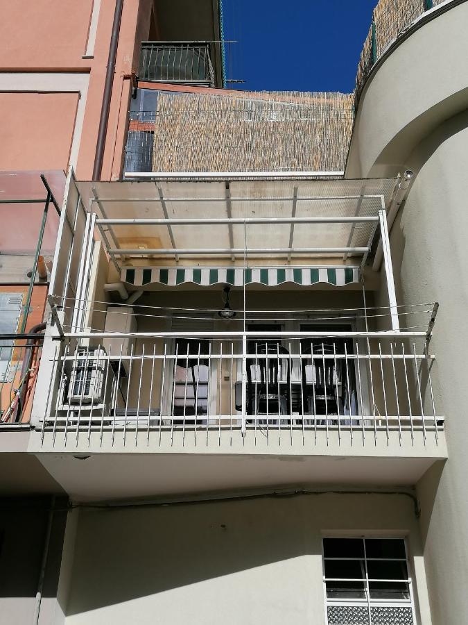 Апартаменты P In Centro Сестри-Леванте Экстерьер фото